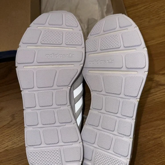 adidas white swift run sneakers — Classic Brand Packaging - Picture 4 of 6
